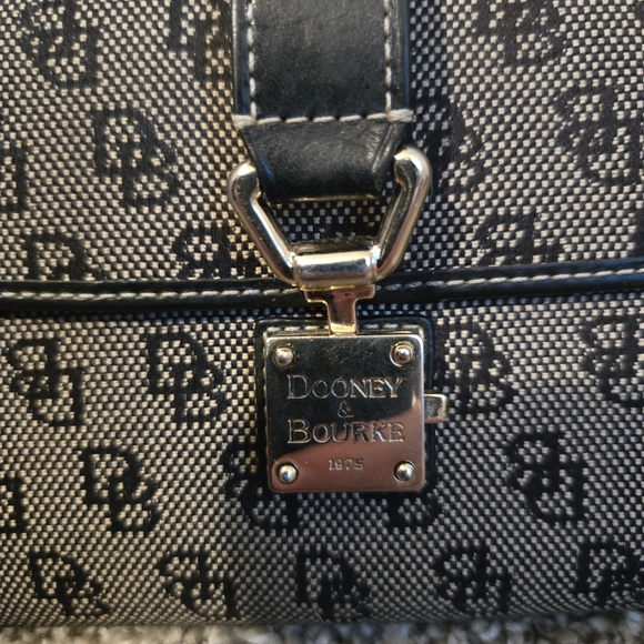 Dooney & Bourke Black and Gray Clutch - Picture 4 of 12